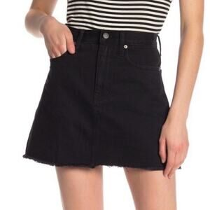 Madewell Denim Mini Skirt Women’s Size 24 Raw Hem Black Washed High Rise Pockets